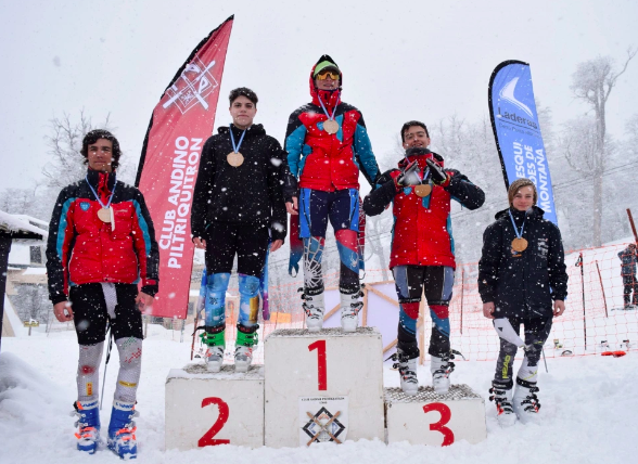 Tiempo de competencias de esquí en Laderas Cerro Perito Moreno y en Catedral